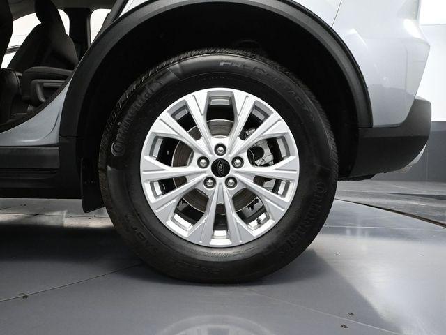 used 2024 Ford Escape car, priced at $25,493