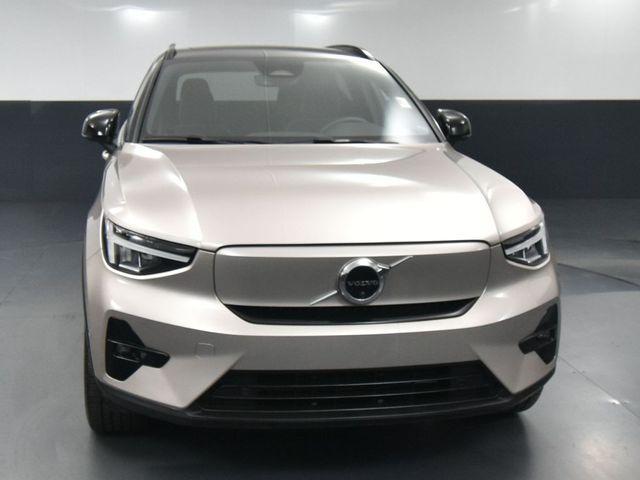 used 2023 Volvo XC40 Recharge Pure Electric car, priced at $32,500