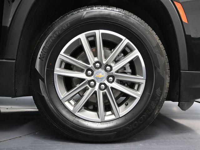 used 2023 Chevrolet Traverse car, priced at $25,693
