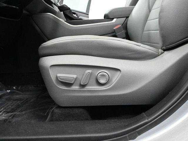 used 2021 Toyota Highlander Hybrid car, priced at $28,993
