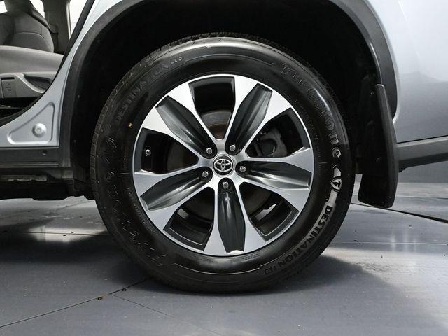 used 2021 Toyota Highlander Hybrid car, priced at $28,993