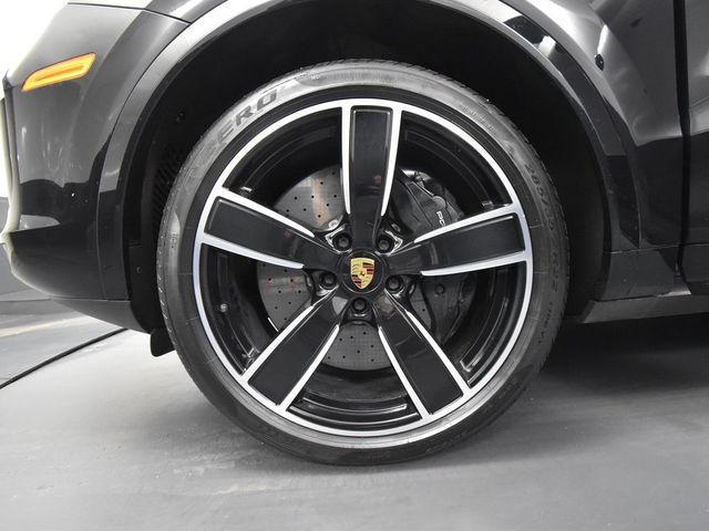 used 2022 Porsche Cayenne E-Hybrid car, priced at $117,993