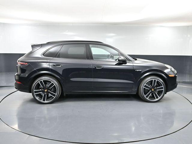 used 2022 Porsche Cayenne E-Hybrid car, priced at $117,993