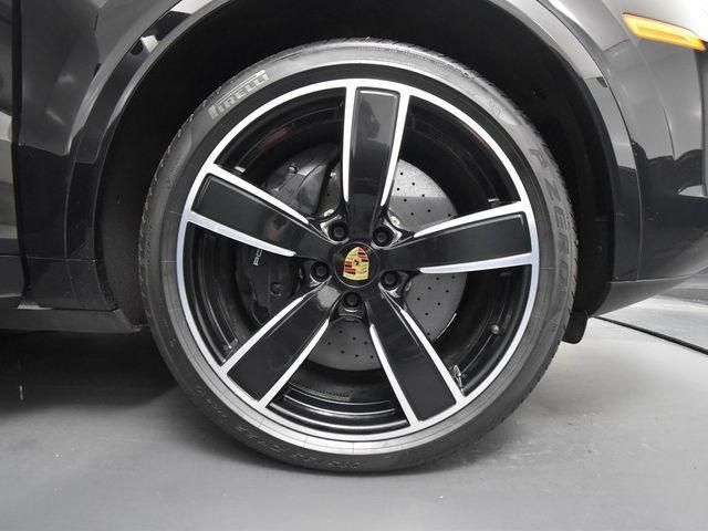used 2022 Porsche Cayenne E-Hybrid car, priced at $117,993