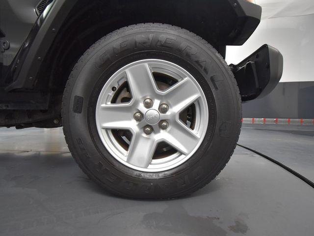 used 2021 Jeep Gladiator car, priced at $22,693