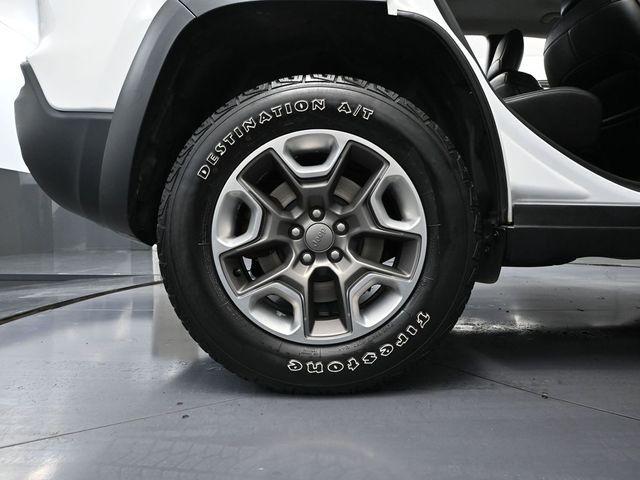 used 2019 Jeep Cherokee car, priced at $17,693