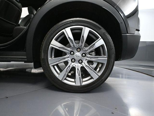 used 2022 Cadillac XT4 car, priced at $26,893