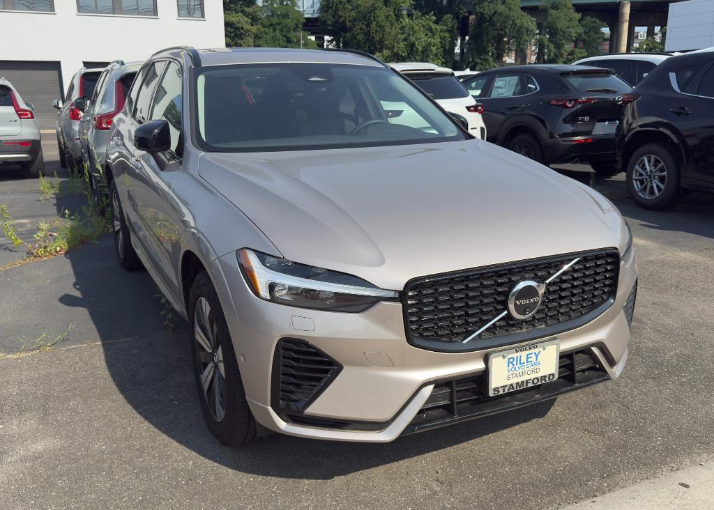 new 2025 Volvo XC60 Plug-In Hybrid car, priced at $65,850