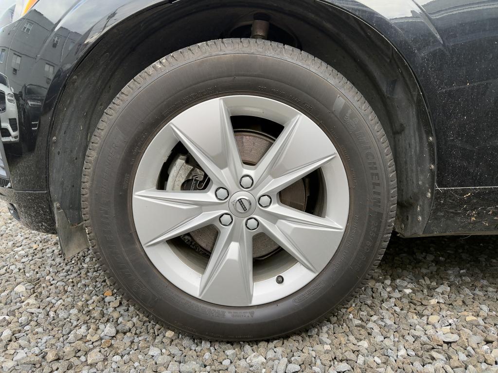 used 2022 Volvo XC60 car, priced at $30,959