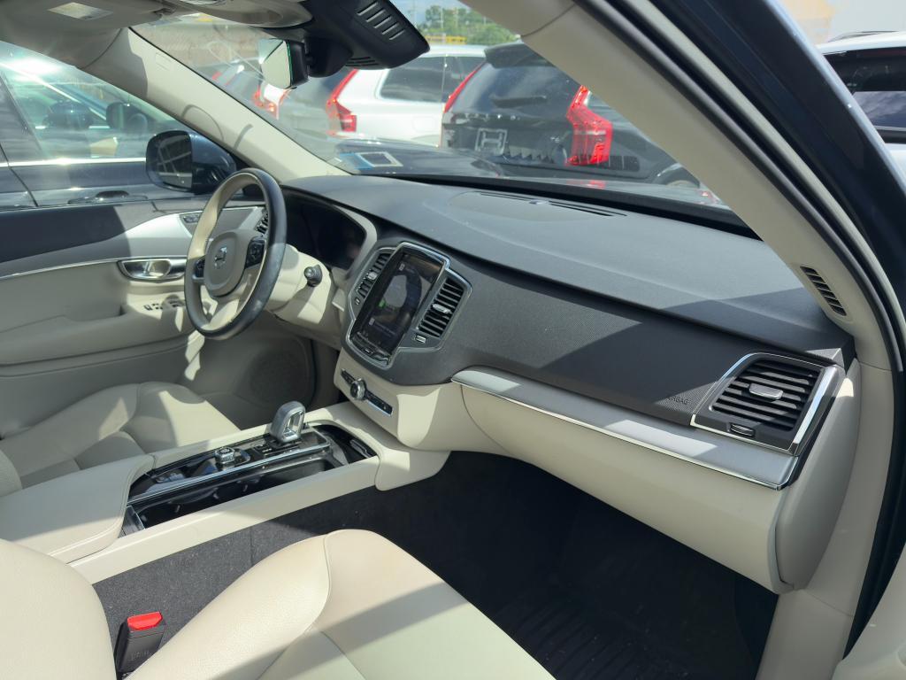 used 2023 Volvo XC90 car, priced at $40,951