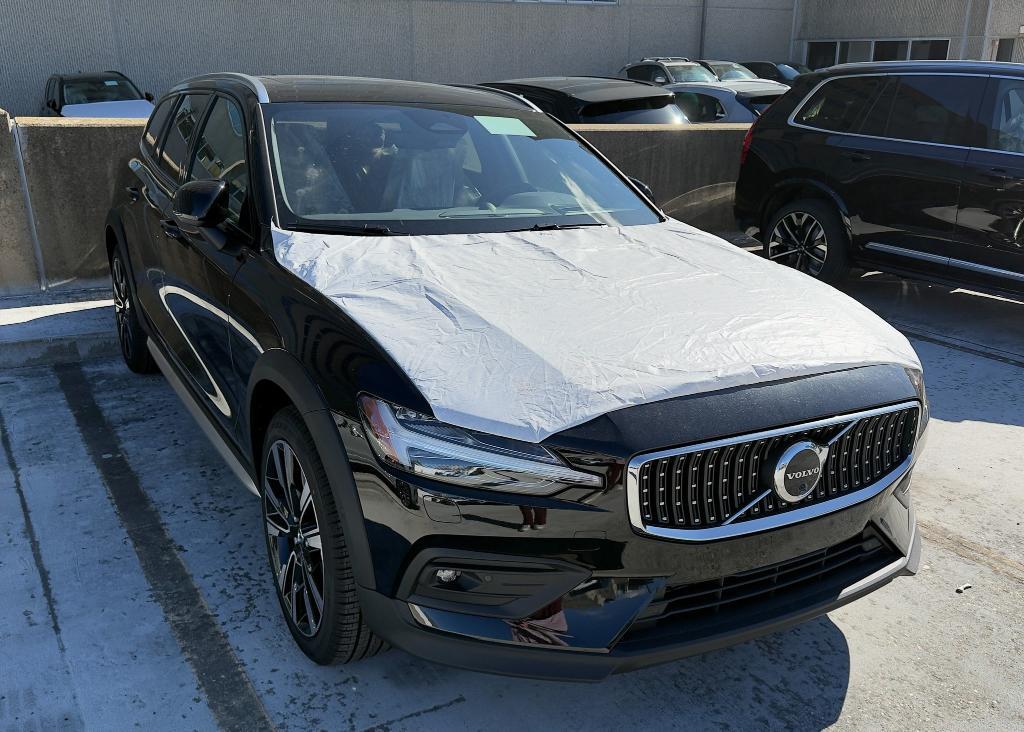 new 2026 Volvo V60 Cross Country car, priced at $63,582