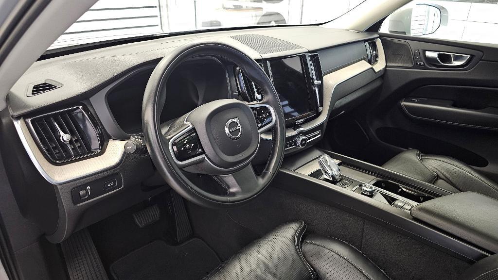 used 2022 Volvo XC60 car, priced at $37,219