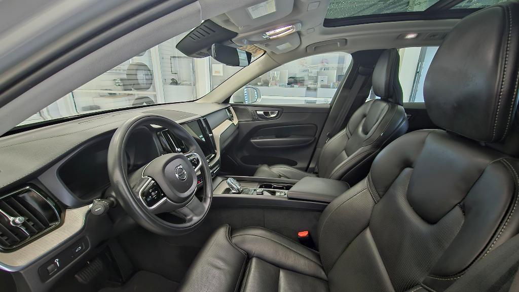 used 2022 Volvo XC60 car, priced at $37,219