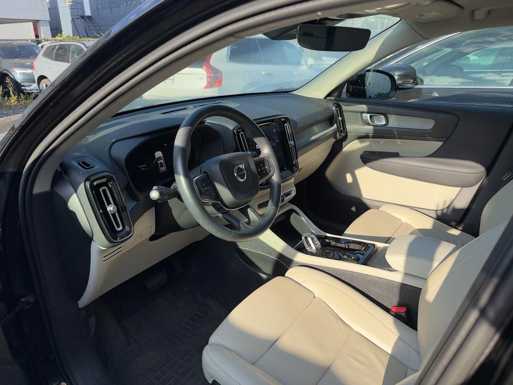 used 2023 Volvo XC40 car, priced at $32,039