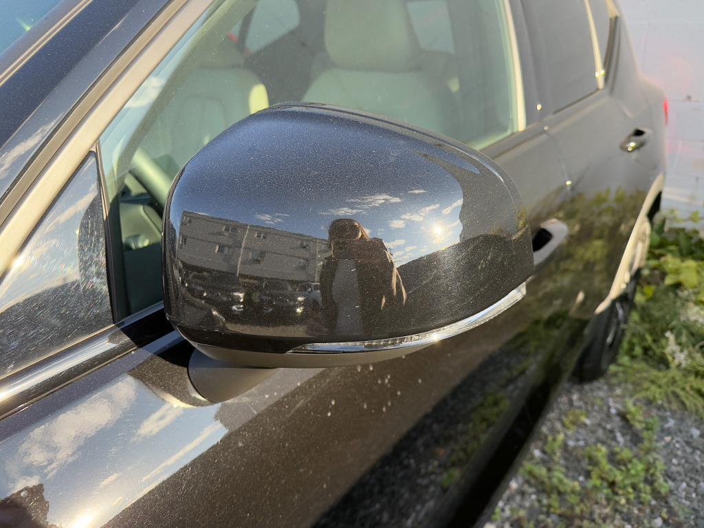 used 2023 Volvo XC40 car, priced at $32,039