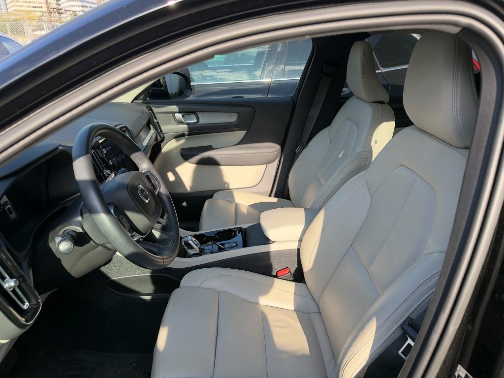 used 2023 Volvo XC40 car, priced at $32,039
