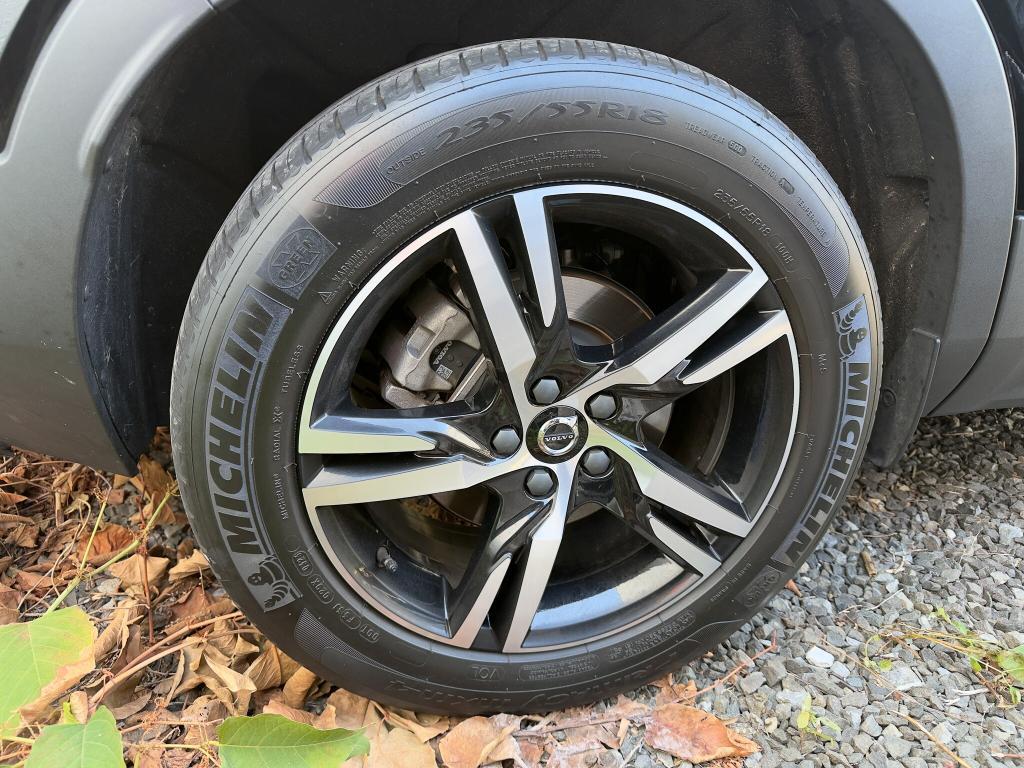 used 2023 Volvo XC40 car, priced at $31,381