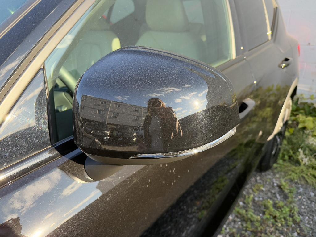 used 2023 Volvo XC40 car, priced at $31,381