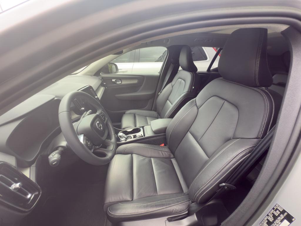used 2023 Volvo XC40 car, priced at $34,419