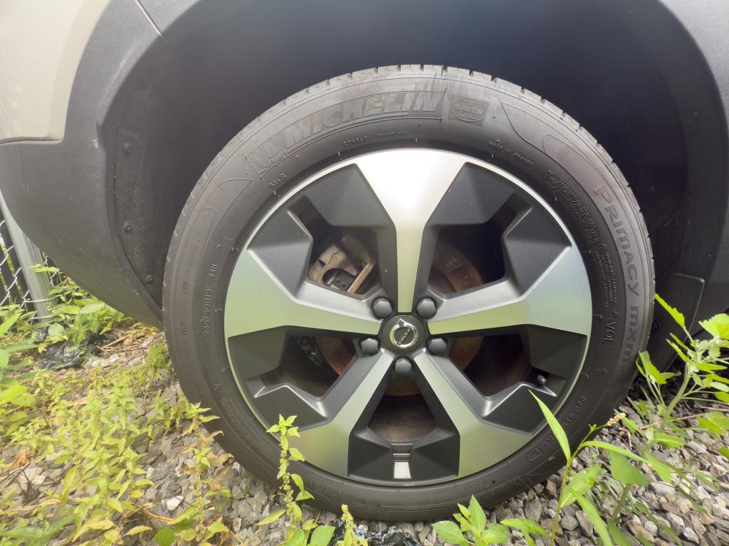 used 2023 Volvo XC40 car, priced at $34,419