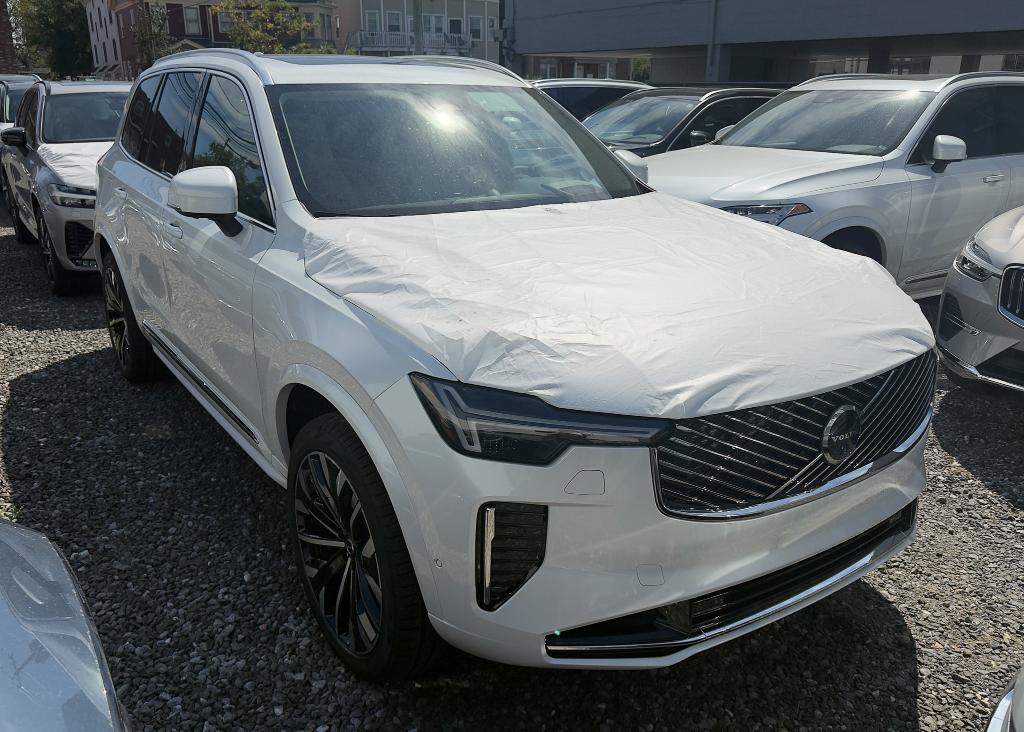 new 2026 Volvo XC90 Plug-In Hybrid car, priced at $87,772