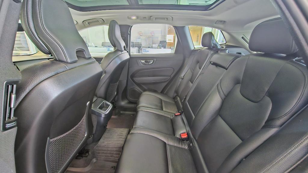 used 2023 Volvo XC60 car, priced at $33,392