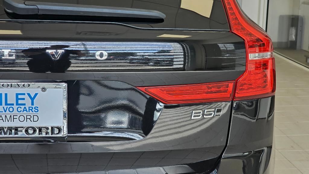 used 2023 Volvo XC60 car, priced at $33,392