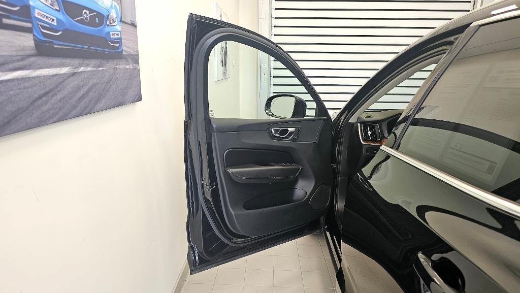 used 2023 Volvo XC60 car, priced at $33,392