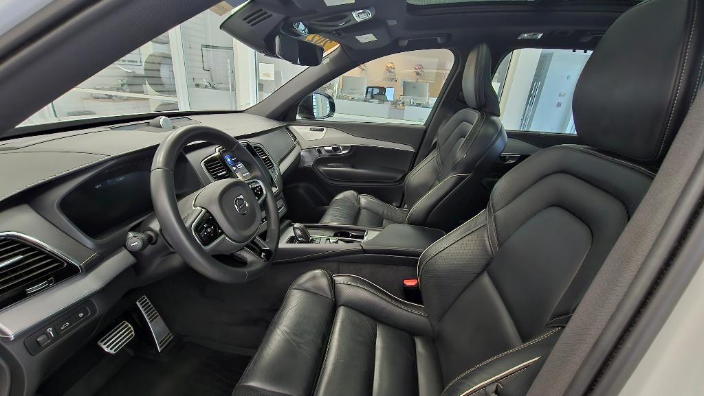 used 2022 Volvo XC90 Recharge Plug-In Hybrid car, priced at $48,889
