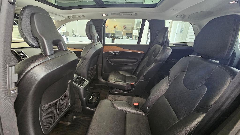 used 2022 Volvo XC90 Recharge Plug-In Hybrid car, priced at $47,387