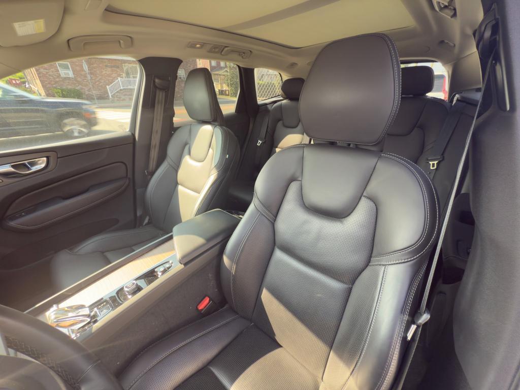 used 2023 Volvo XC60 car, priced at $37,813