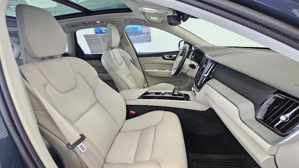 used 2023 Volvo XC60 car, priced at $37,665