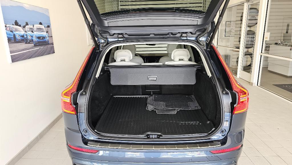 used 2023 Volvo XC60 car, priced at $37,665