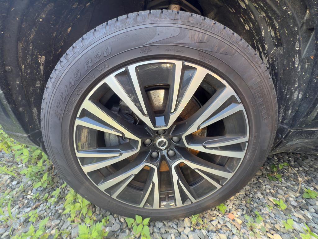 used 2024 Volvo XC90 Recharge Plug-In Hybrid car, priced at $54,097