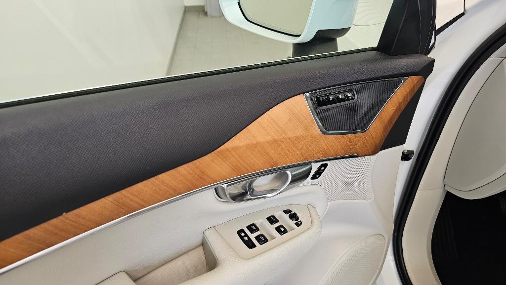 used 2022 Volvo XC90 car, priced at $42,528