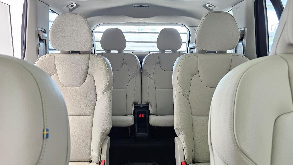 used 2022 Volvo XC90 car, priced at $42,528