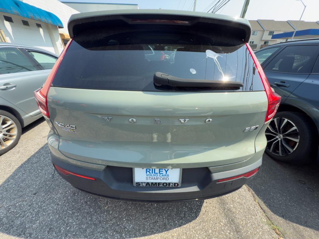 used 2023 Volvo XC40 car, priced at $31,504