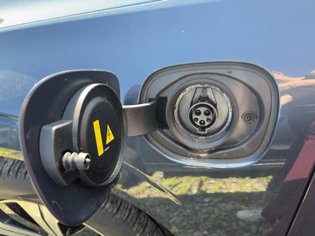 used 2024 Volvo XC60 Recharge Plug-In Hybrid car, priced at $50,530