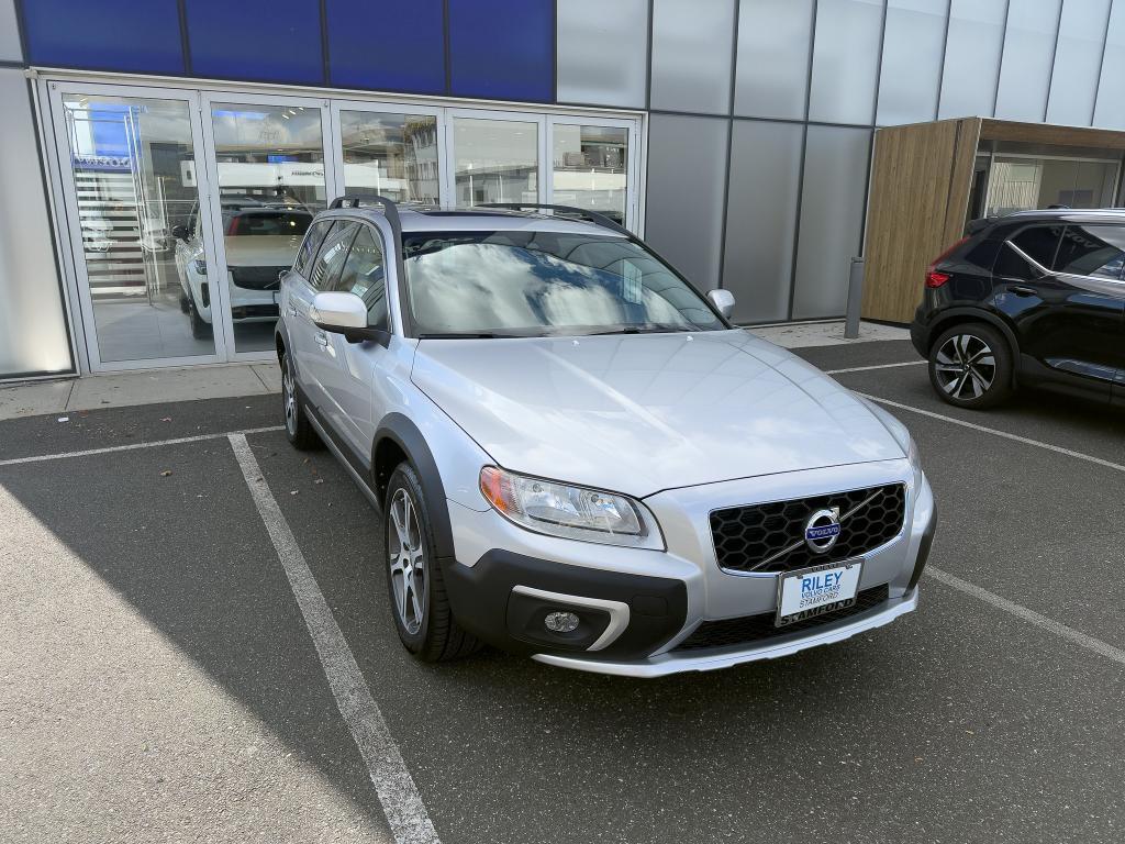 used 2015 Volvo XC70 car, priced at $22,155