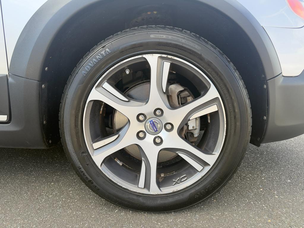 used 2015 Volvo XC70 car, priced at $23,568