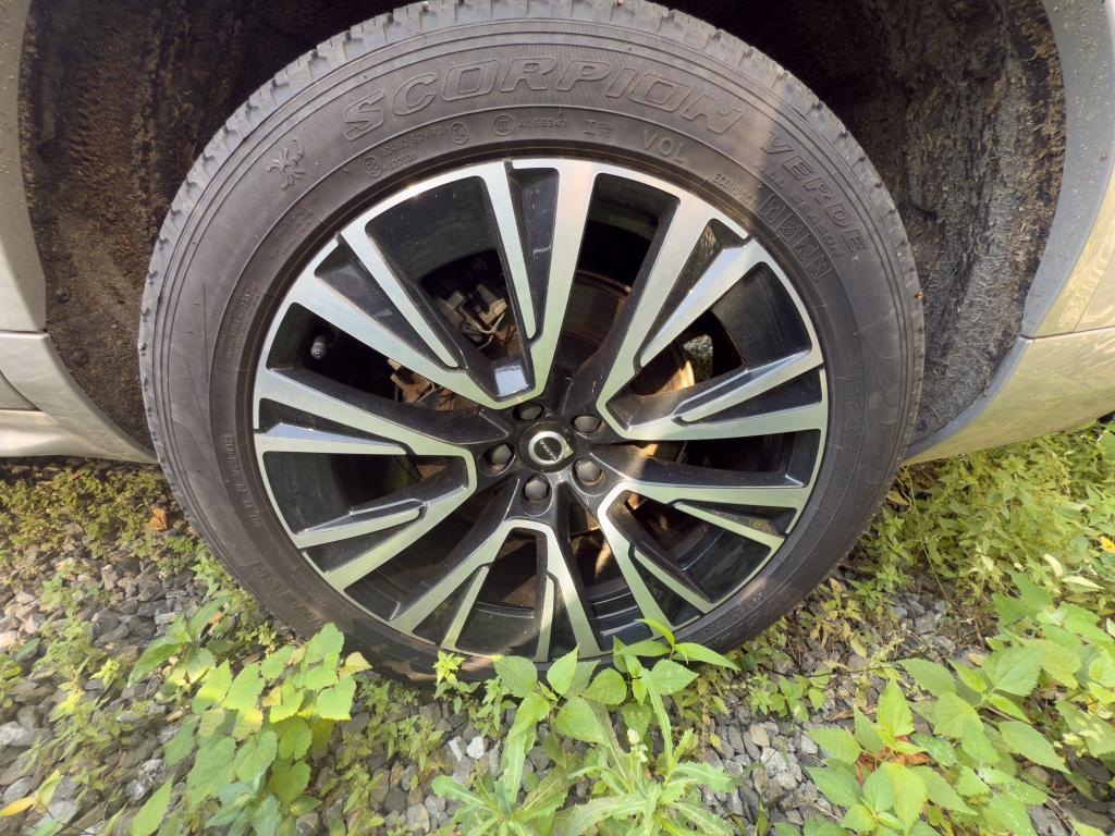 used 2023 Volvo XC90 Recharge Plug-In Hybrid car, priced at $52,394