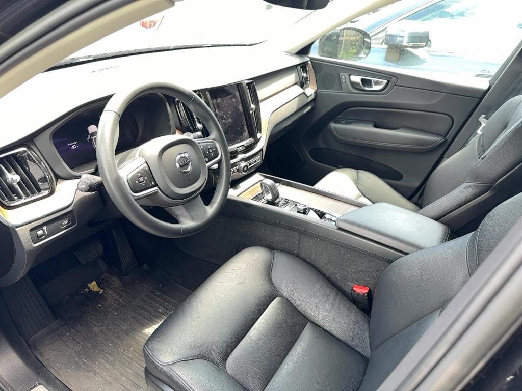 used 2022 Volvo XC60 car, priced at $33,896
