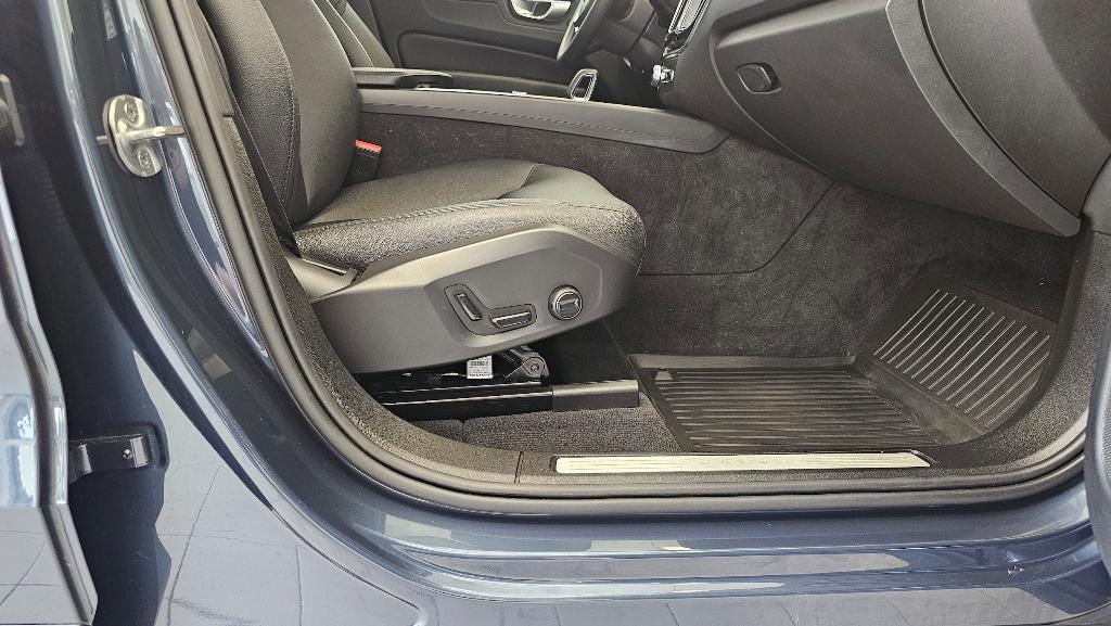 used 2024 Volvo XC60 car, priced at $39,928