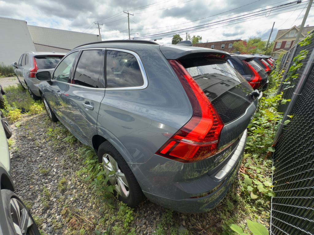 used 2022 Volvo XC60 car, priced at $32,164