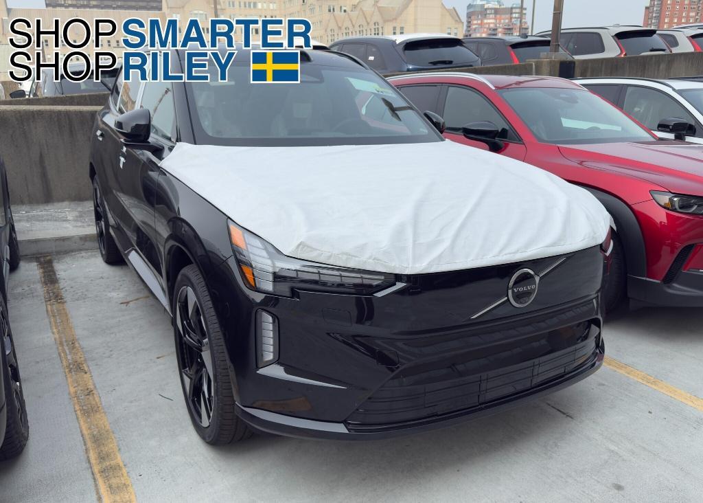 new 2025 Volvo EX90 car, priced at $82,390