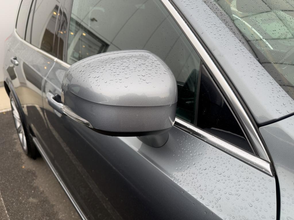 used 2018 Volvo XC90 car, priced at $21,916