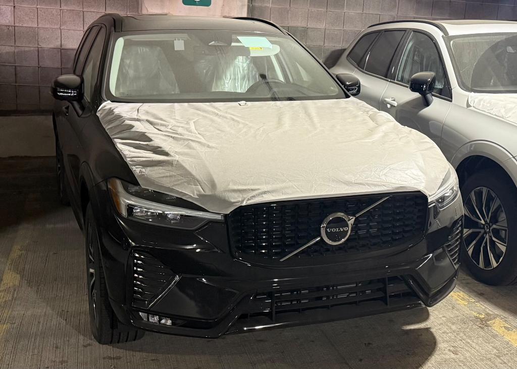 new 2025 Volvo XC60 car, priced at $54,925