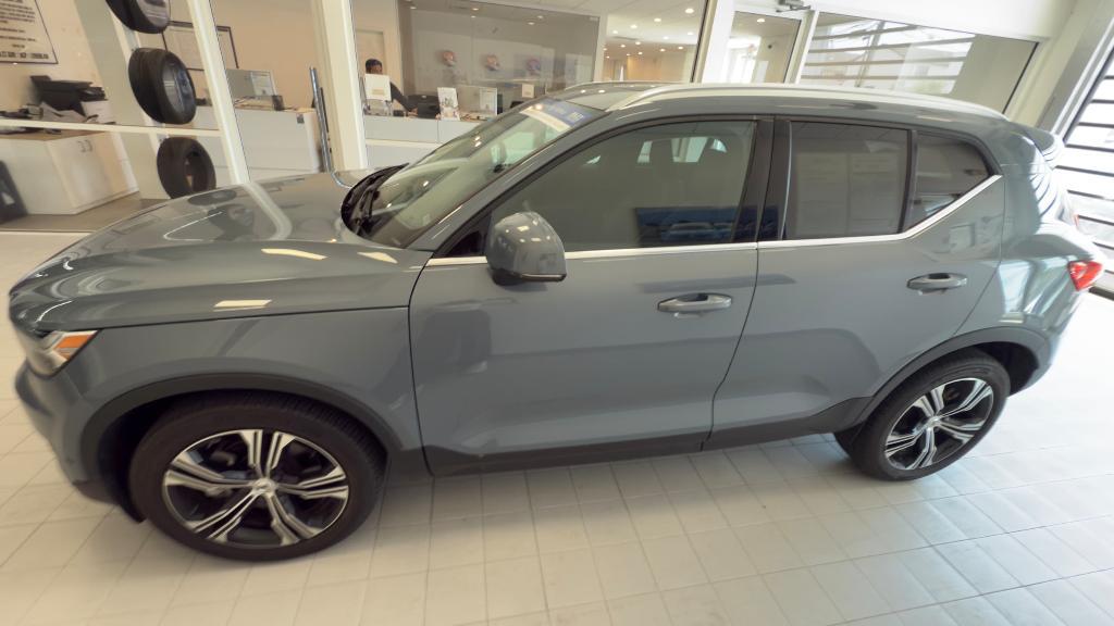 used 2022 Volvo XC40 car, priced at $35,110