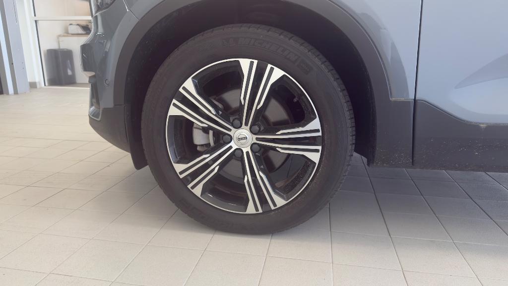 used 2022 Volvo XC40 car, priced at $35,110