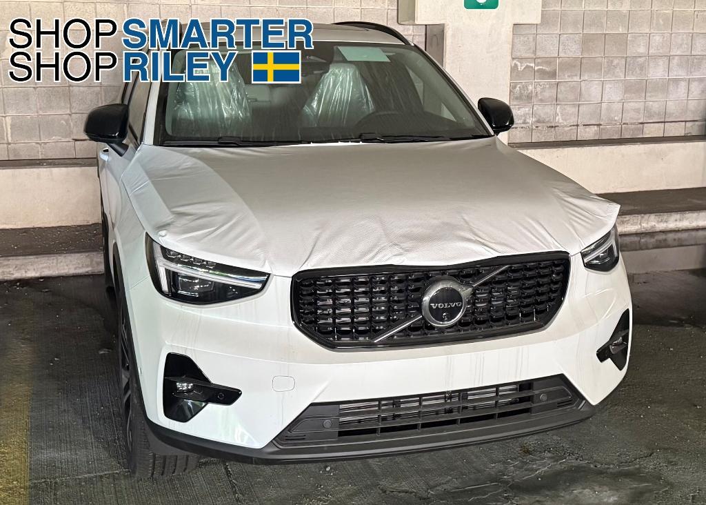 new 2025 Volvo XC40 car, priced at $53,210